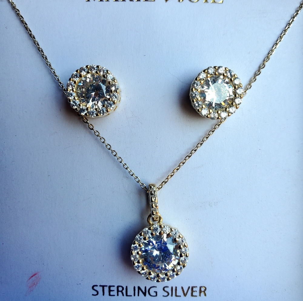 New Sterling Silver CZ Halo  2pc Jewelry Set._3